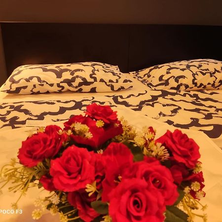 Cozy Unit- Bell Suites- Horizon Suites- Wifi- Netflix- Parking Swimming Pool- Klia Sepang Esterno foto