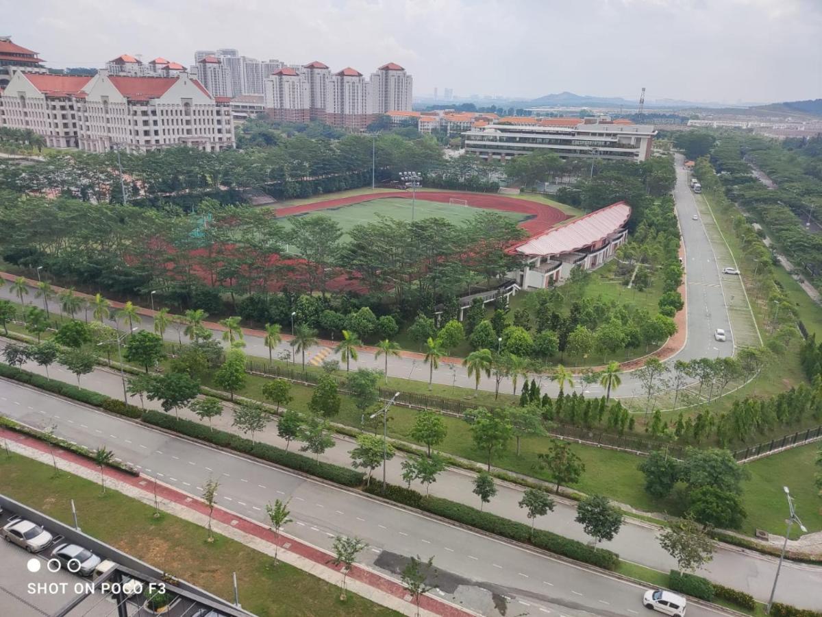 Cozy Unit- Bell Suites- Horizon Suites- Wifi- Netflix- Parking Swimming Pool- Klia Sepang Esterno foto