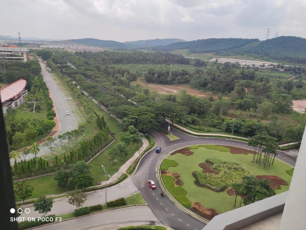 Cozy Unit- Bell Suites- Horizon Suites- Wifi- Netflix- Parking Swimming Pool- Klia Sepang Esterno foto