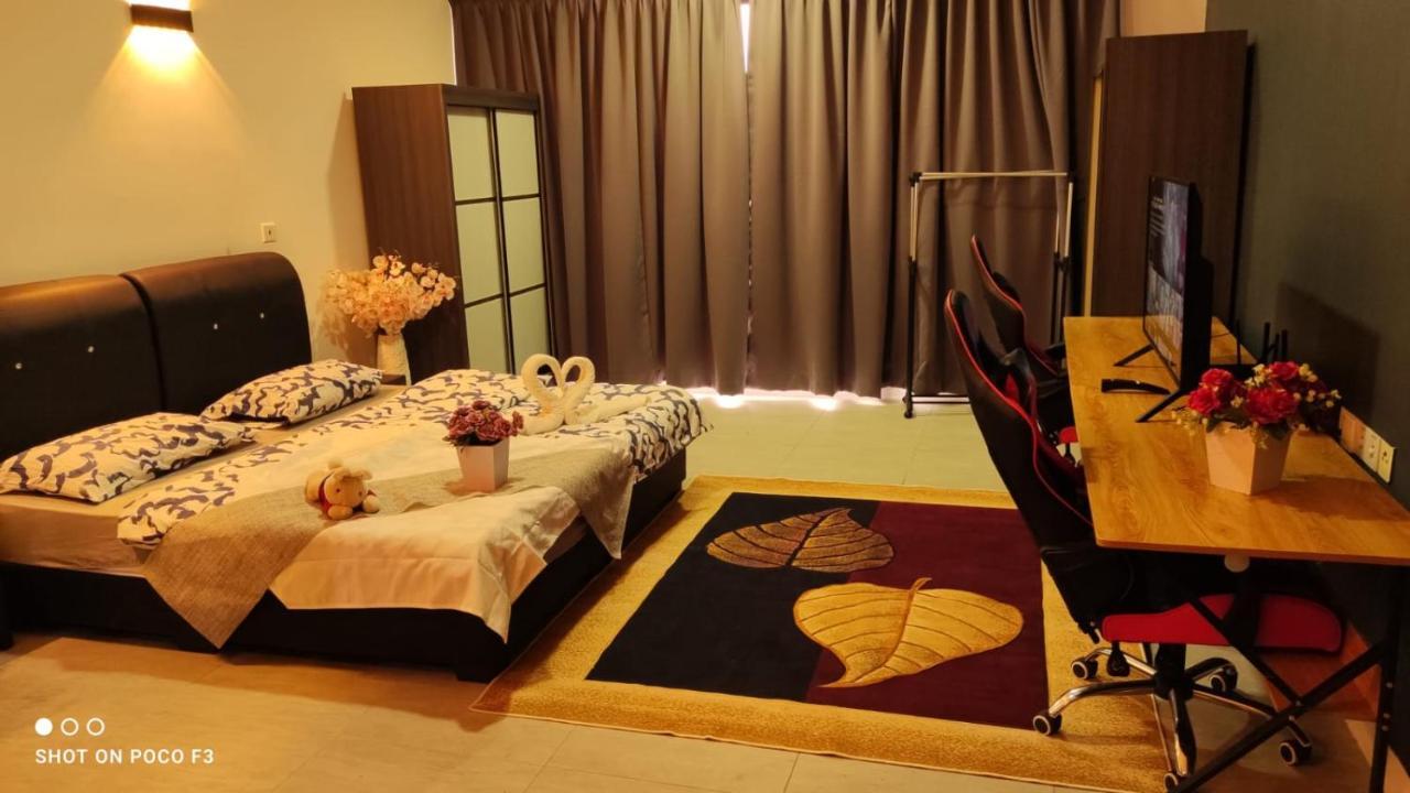 Cozy Unit- Bell Suites- Horizon Suites- Wifi- Netflix- Parking Swimming Pool- Klia Sepang Esterno foto